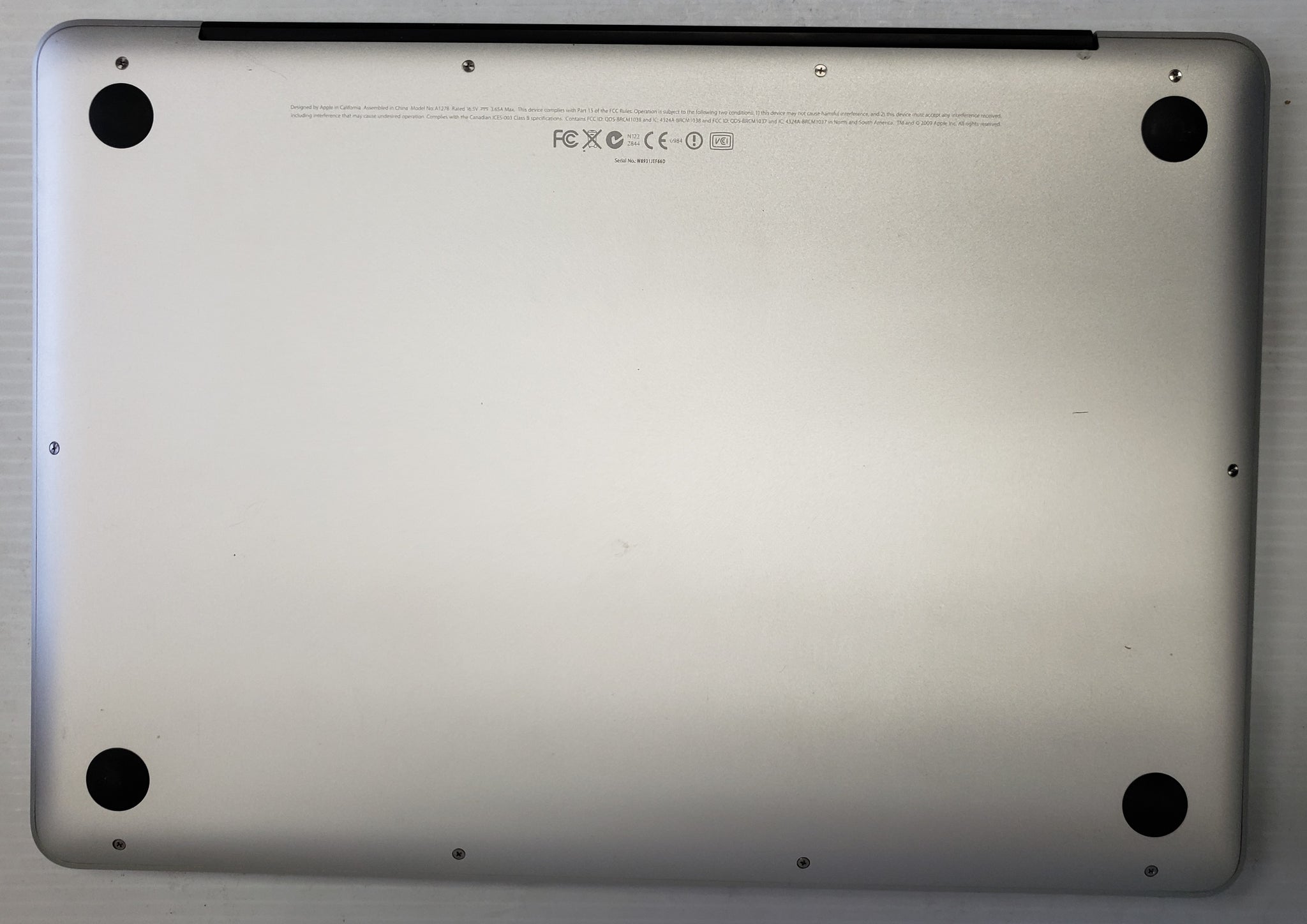 Apple Macbook Pro mid 2009, Intel Core 2 Duo 2.26 GHz, 8GB 120 SSD - S