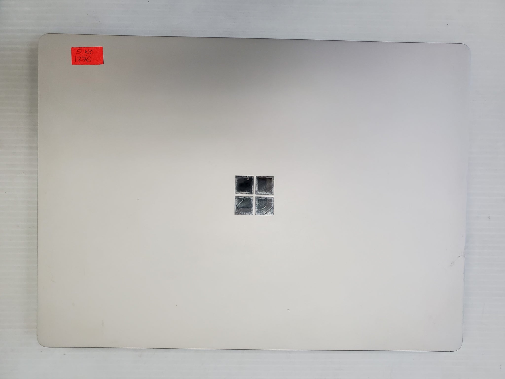 Microsoft Surface Laptop, Model 1769 (DAG-00003) Graphite Gold, Intel